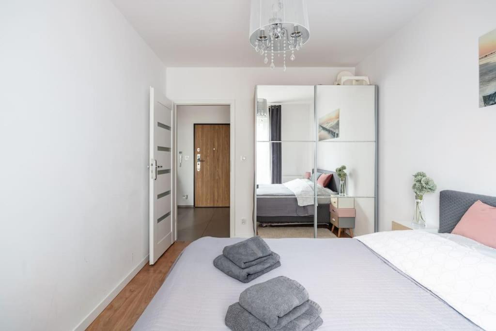 Micasaessucasa With Free Parking! Apartment Гданск Екстериор снимка